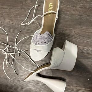 String ups brand new